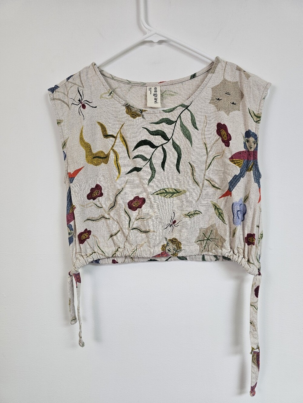 Eve Gravel "Creatures In The Garden " Whimsical Insect Botanical Crop Top Linen - Picture 2 of 9